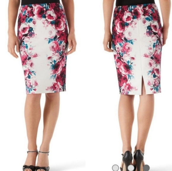 White House Black Market Dresses & Skirts - White House Black Market Floral Pencil Skirt